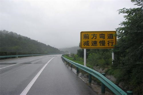 重庆潼南标识标牌定做厂家 道路交通标牌制作 重庆裕盛导视牌厂家